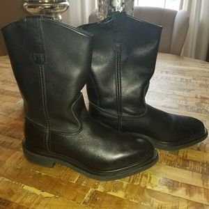 Mens Red Wing boots.
